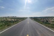 记者手记：串联起希望的乡村公路